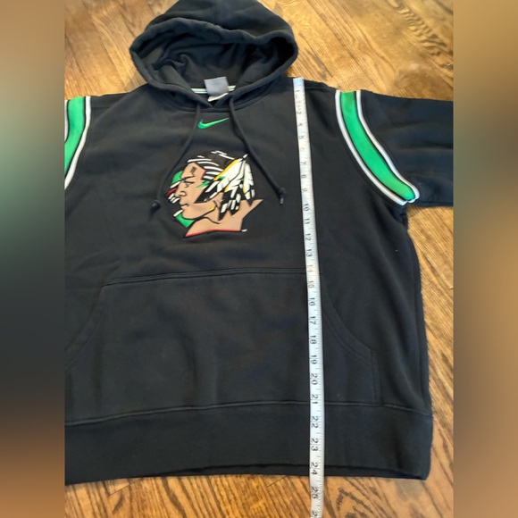 VTG NORTH DAKOTA FIGHTING SIOUX Hockey Hoodie Sweatshirt Nike Sewn Center Swoosh - Picture 6 of 8